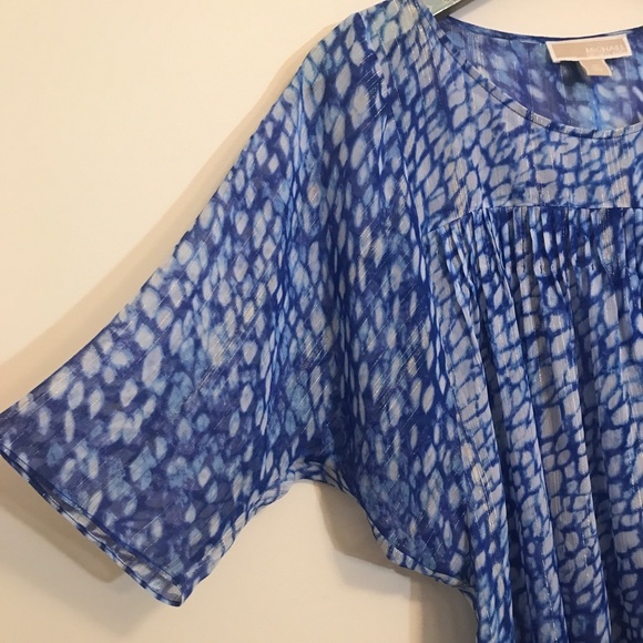 MICHAEL Michael Kors | Flowy Blue Printrd Blouse - Picture 2 of 5